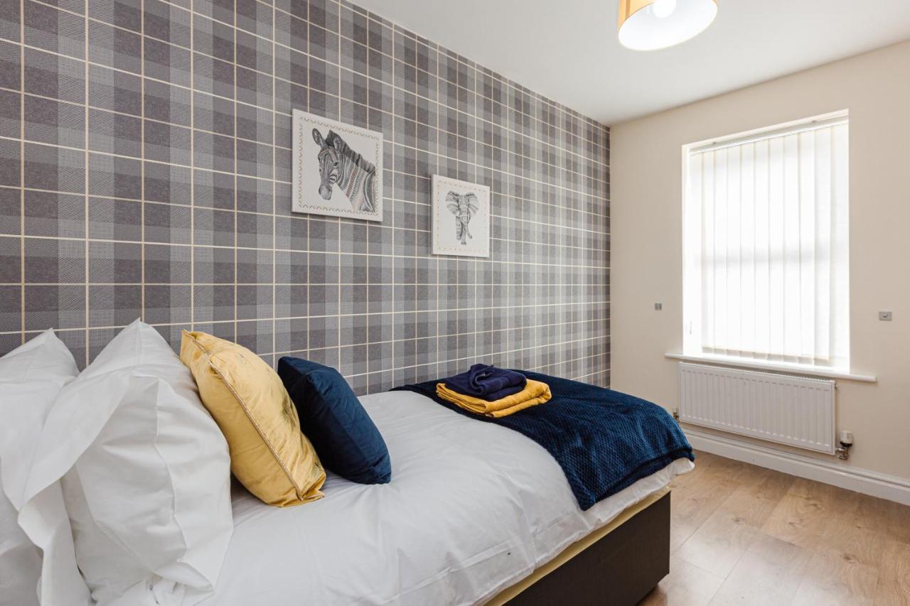 Oxheys House - 5 Bedrooms Contractors Parking Preston  Esterno foto