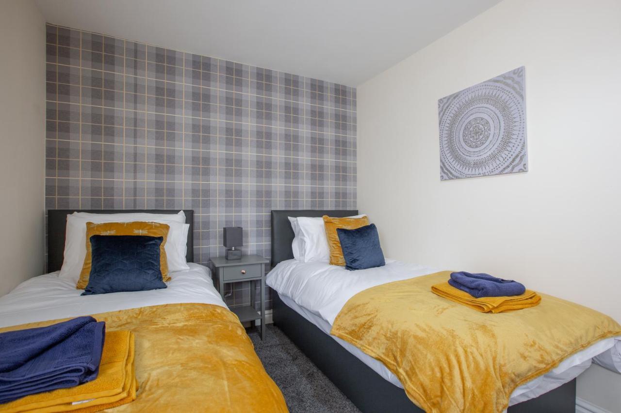 Oxheys House - 5 Bedrooms Contractors Parking Preston  Esterno foto