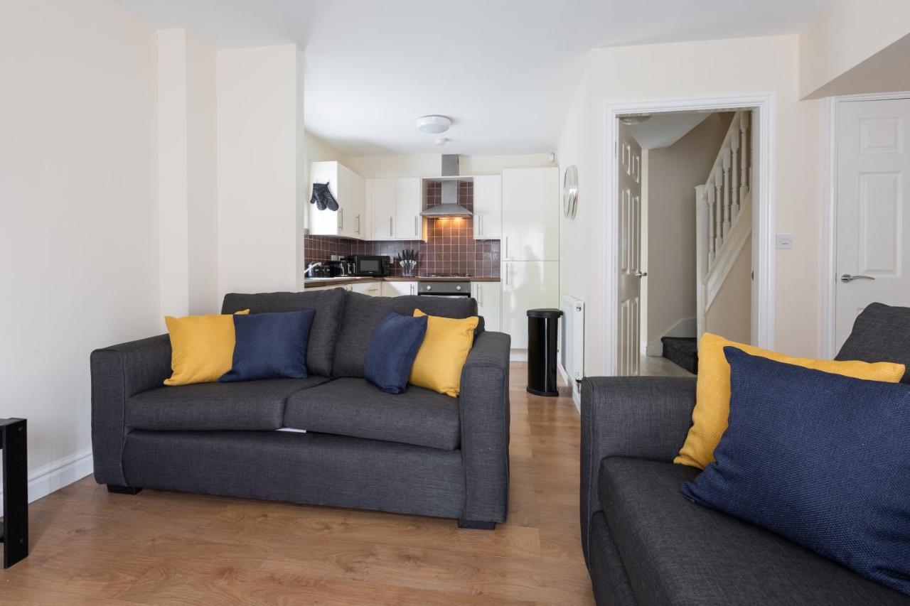 Oxheys House - 5 Bedrooms Contractors Parking Preston  Esterno foto