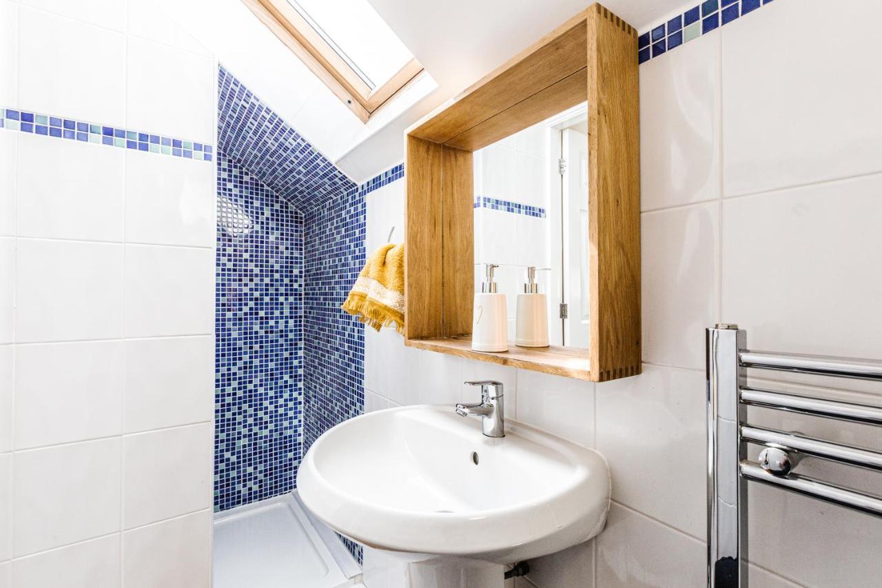 Oxheys House - 5 Bedrooms Contractors Parking Preston  Esterno foto